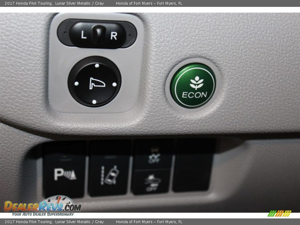 2017 Honda Pilot Touring Lunar Silver Metallic / Gray Photo #14