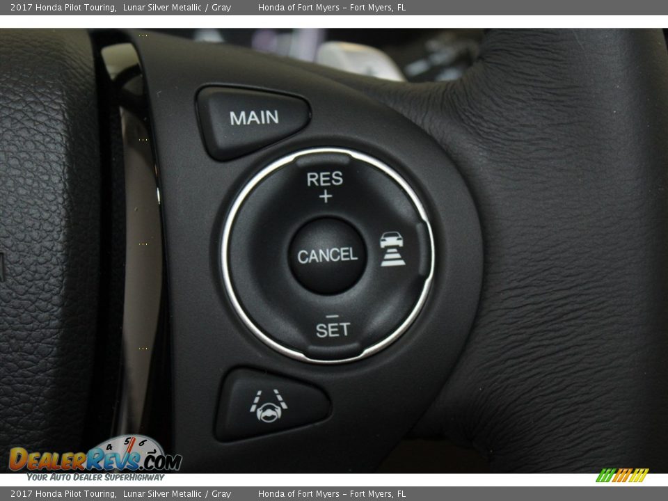 2017 Honda Pilot Touring Lunar Silver Metallic / Gray Photo #16