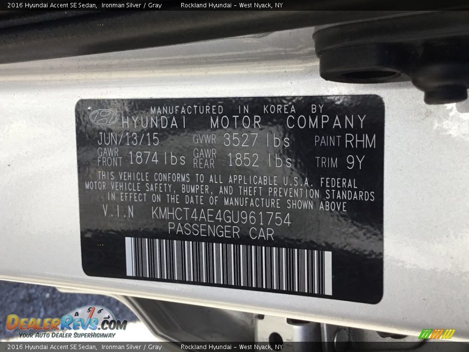 2016 Hyundai Accent SE Sedan Ironman Silver / Gray Photo #29