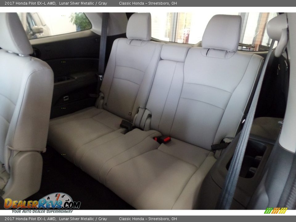 2017 Honda Pilot EX-L AWD Lunar Silver Metallic / Gray Photo #11