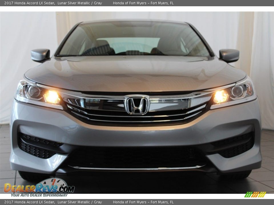 2017 Honda Accord LX Sedan Lunar Silver Metallic / Gray Photo #4