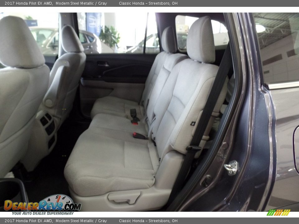2017 Honda Pilot EX AWD Modern Steel Metallic / Gray Photo #10