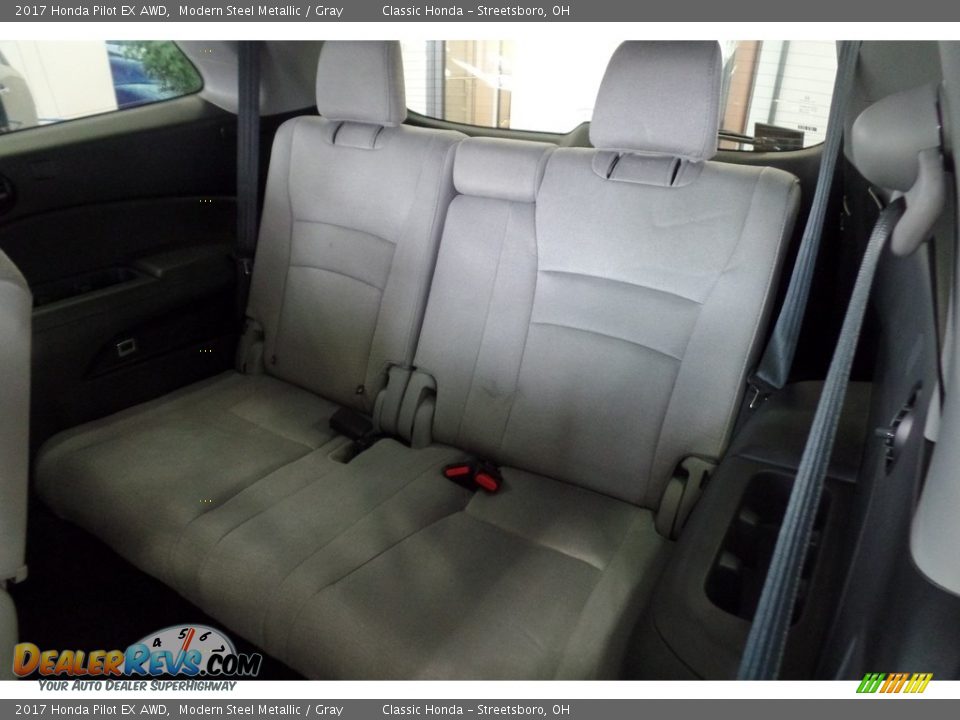 2017 Honda Pilot EX AWD Modern Steel Metallic / Gray Photo #11