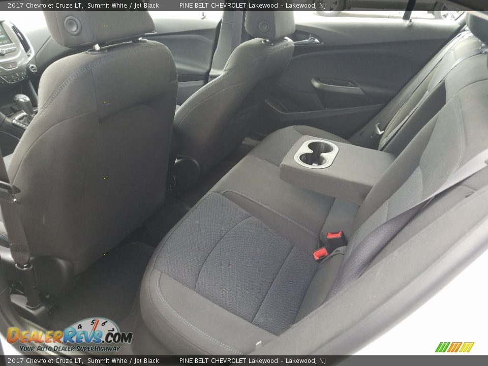 2017 Chevrolet Cruze LT Summit White / Jet Black Photo #8