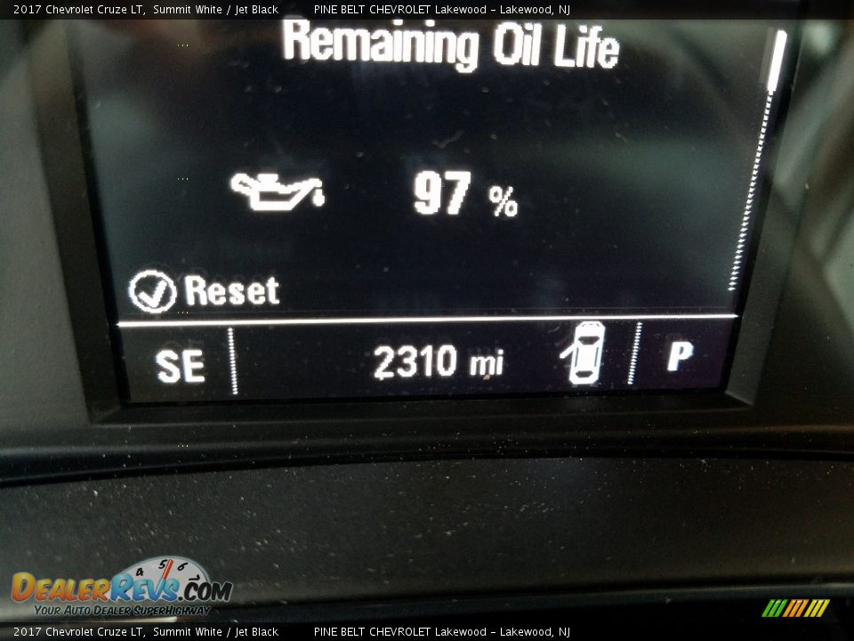 2017 Chevrolet Cruze LT Summit White / Jet Black Photo #9