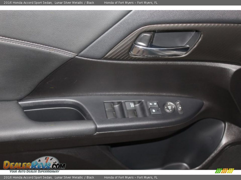 2016 Honda Accord Sport Sedan Lunar Silver Metallic / Black Photo #9