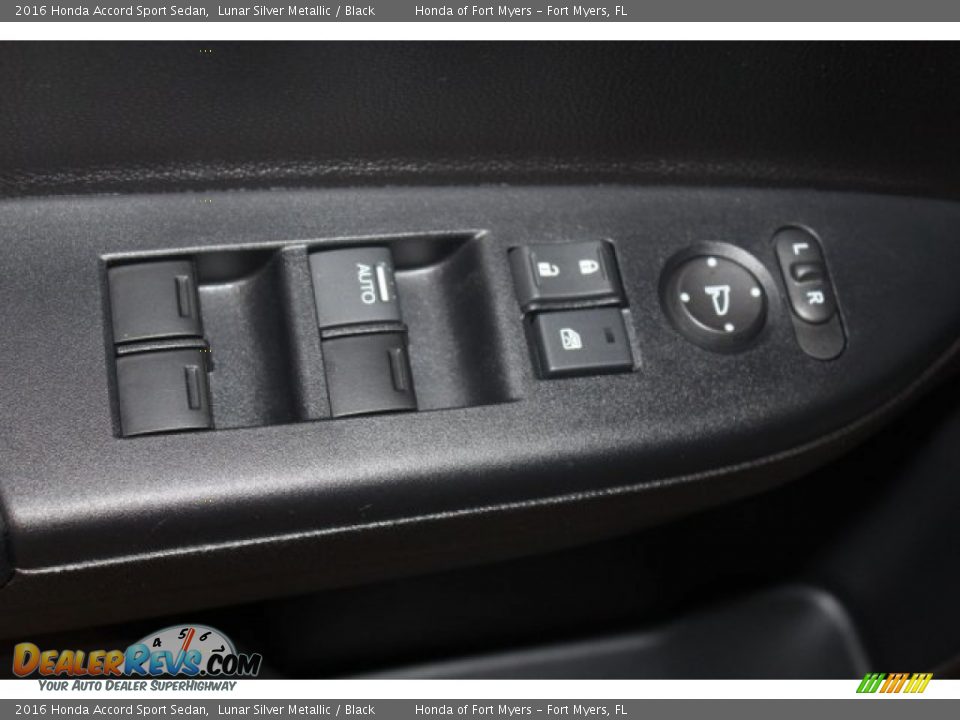 2016 Honda Accord Sport Sedan Lunar Silver Metallic / Black Photo #10