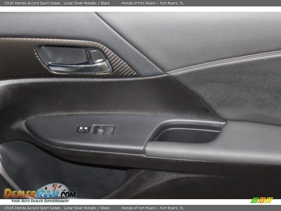 2016 Honda Accord Sport Sedan Lunar Silver Metallic / Black Photo #26