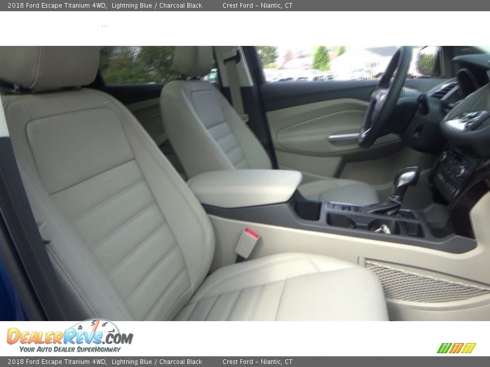 2018 Ford Escape Titanium 4WD Lightning Blue / Charcoal Black Photo #24