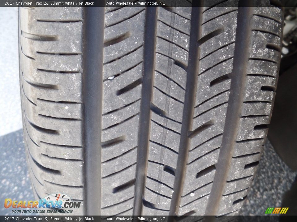 2017 Chevrolet Trax LS Summit White / Jet Black Photo #10