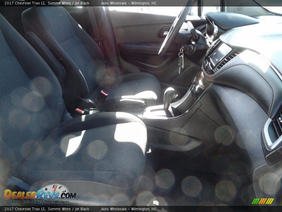 2017 Chevrolet Trax LS Summit White / Jet Black Photo #13