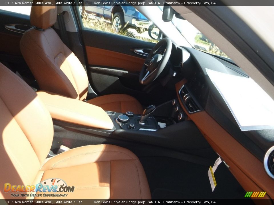 2017 Alfa Romeo Giulia AWD Alfa White / Tan Photo #15