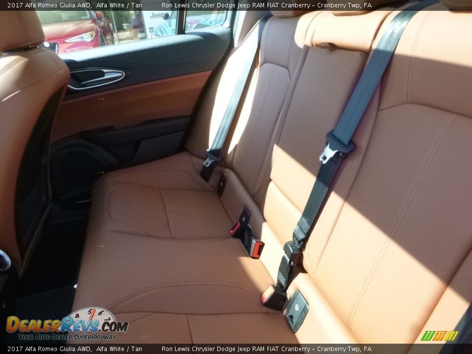 2017 Alfa Romeo Giulia AWD Alfa White / Tan Photo #20