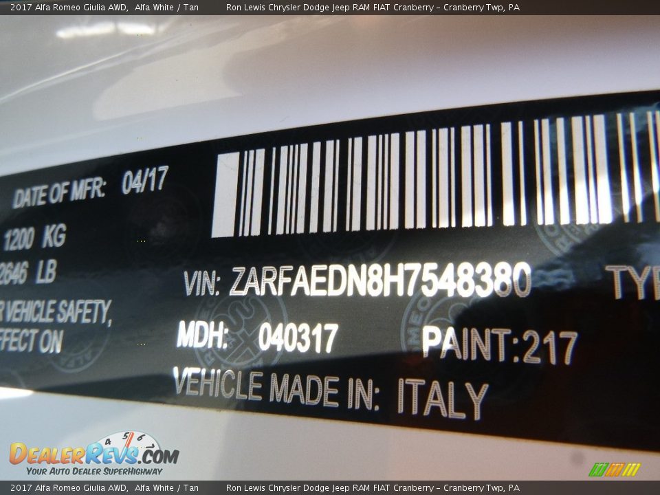 2017 Alfa Romeo Giulia AWD Alfa White / Tan Photo #25