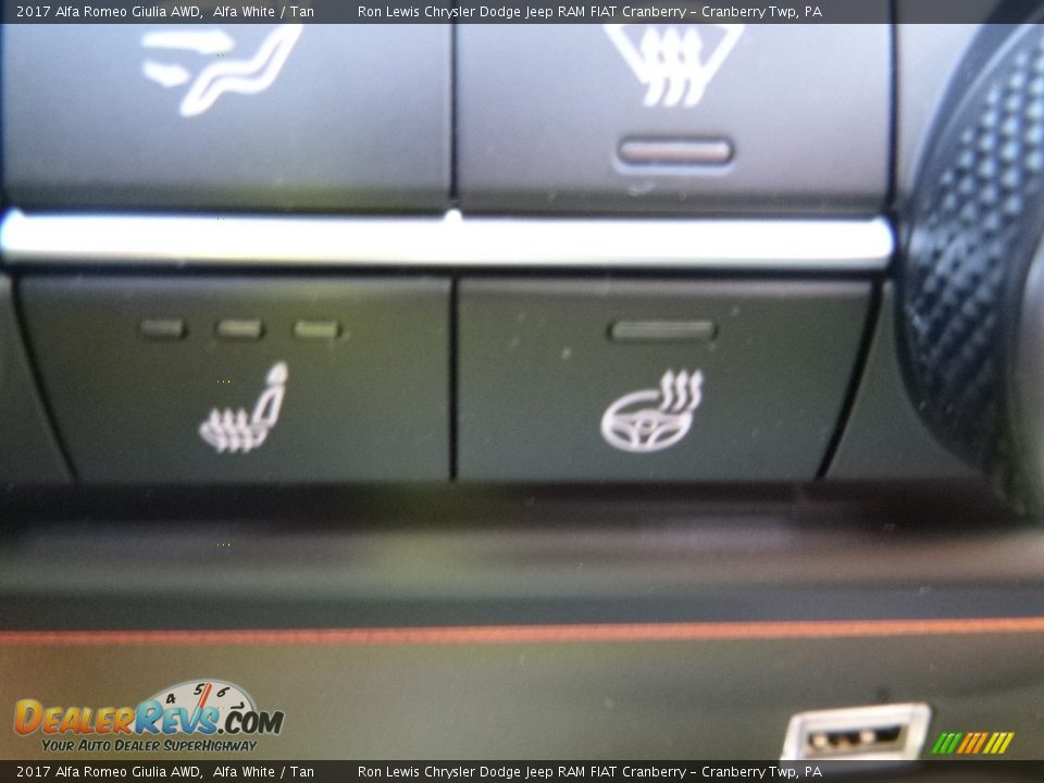 2017 Alfa Romeo Giulia AWD Alfa White / Tan Photo #31