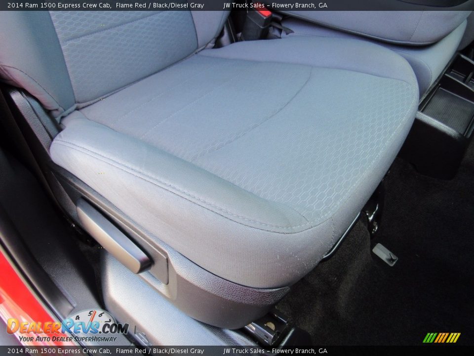 2014 Ram 1500 Express Crew Cab Flame Red / Black/Diesel Gray Photo #32