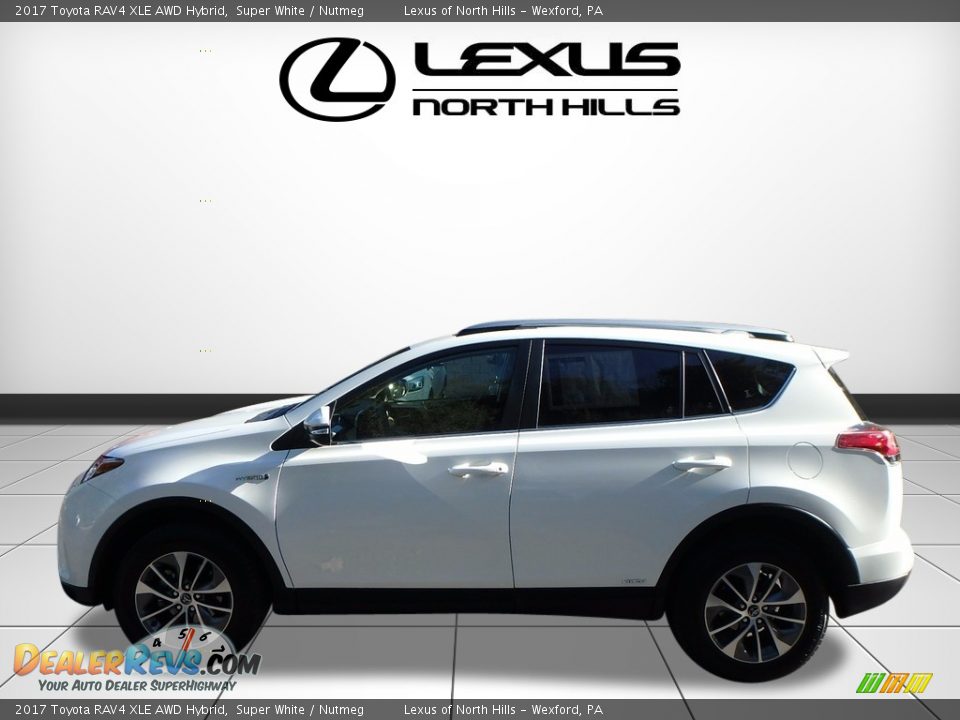 2017 Toyota RAV4 XLE AWD Hybrid Super White / Nutmeg Photo #4