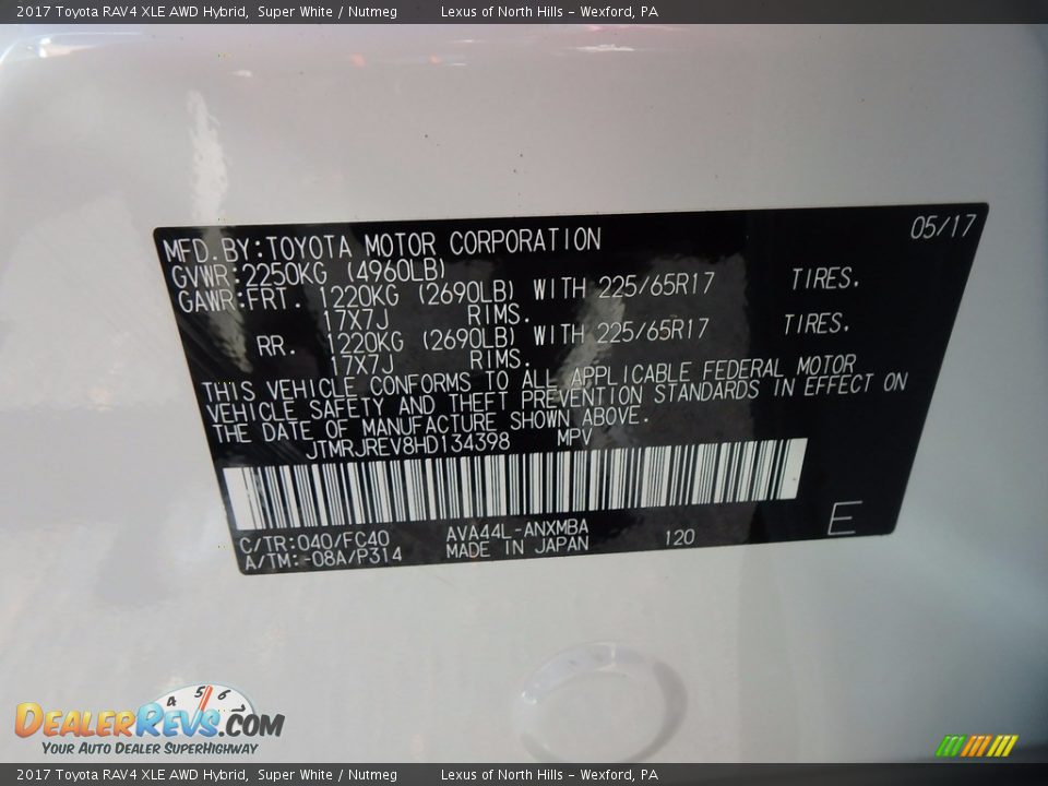 2017 Toyota RAV4 XLE AWD Hybrid Super White / Nutmeg Photo #14