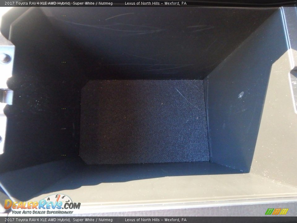 2017 Toyota RAV4 XLE AWD Hybrid Super White / Nutmeg Photo #23