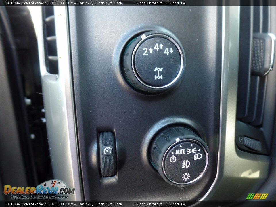 2018 Chevrolet Silverado 2500HD LT Crew Cab 4x4 Black / Jet Black Photo #26