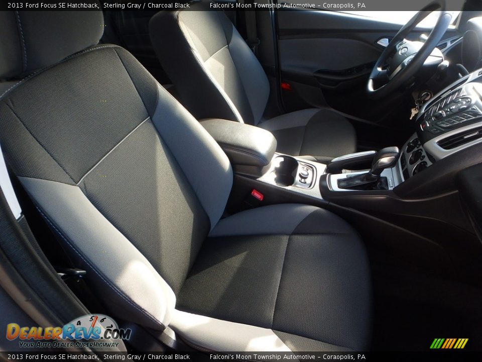 2013 Ford Focus SE Hatchback Sterling Gray / Charcoal Black Photo #11