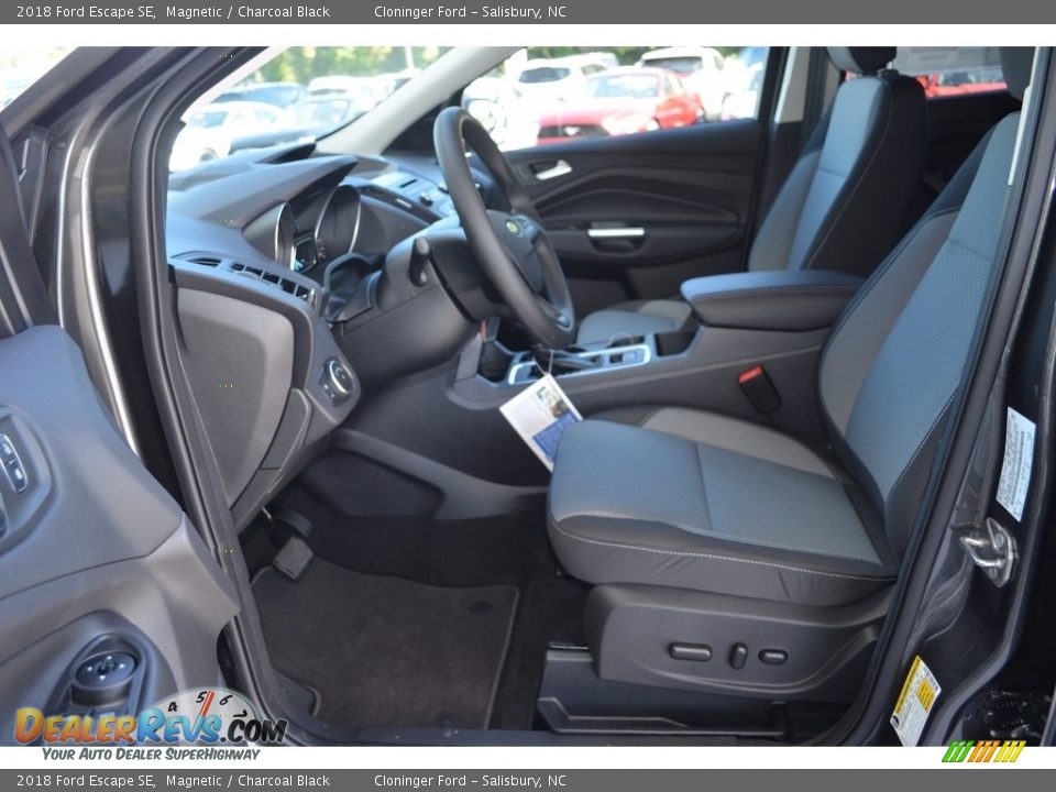 Front Seat of 2018 Ford Escape SE Photo #6