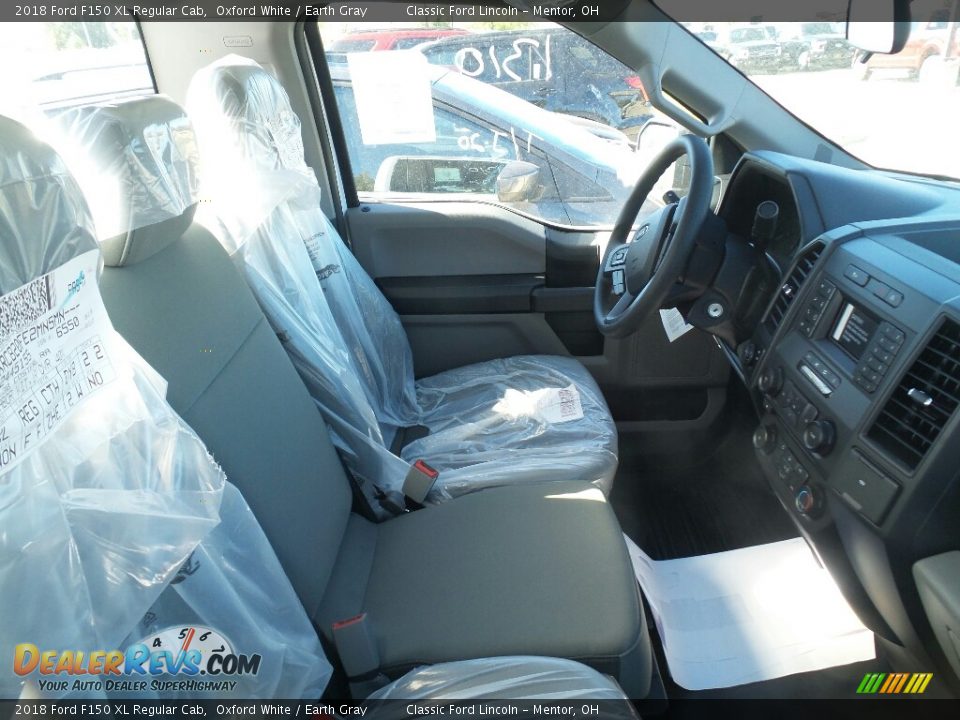 2018 Ford F150 XL Regular Cab Oxford White / Earth Gray Photo #3