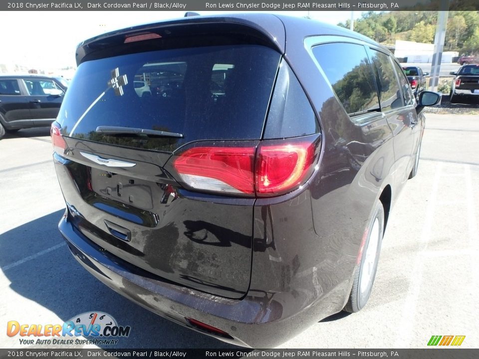 2018 Chrysler Pacifica LX Dark Cordovan Pearl / Black/Alloy Photo #5
