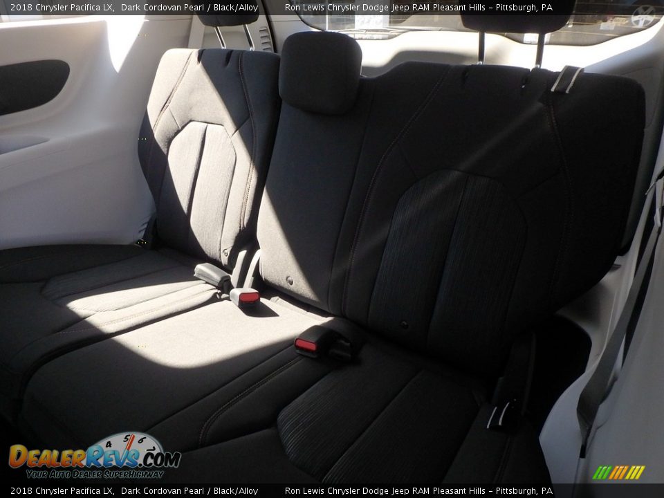 2018 Chrysler Pacifica LX Dark Cordovan Pearl / Black/Alloy Photo #12