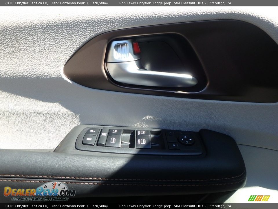 2018 Chrysler Pacifica LX Dark Cordovan Pearl / Black/Alloy Photo #14