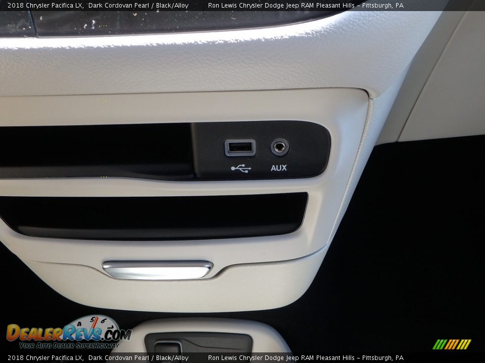 2018 Chrysler Pacifica LX Dark Cordovan Pearl / Black/Alloy Photo #19
