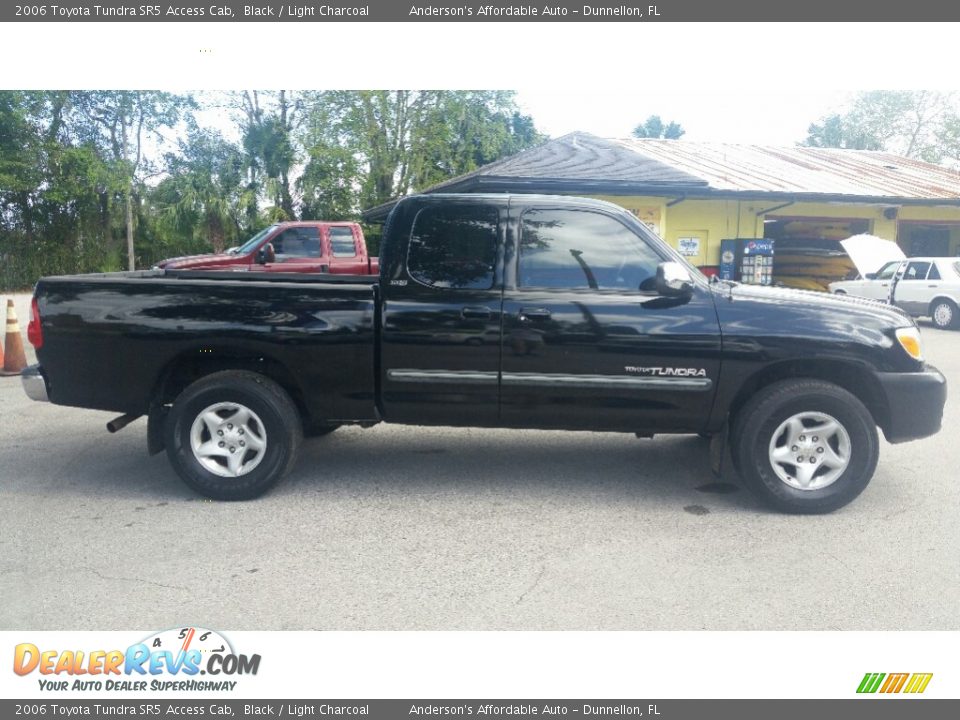 2006 Toyota Tundra SR5 Access Cab Black / Light Charcoal Photo #2