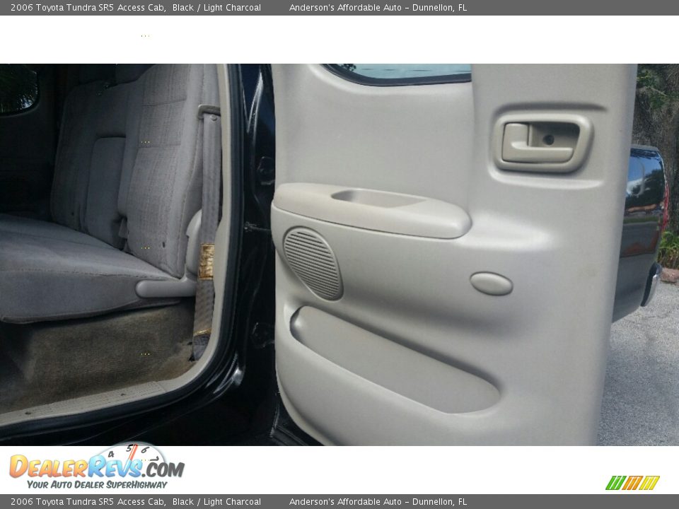 2006 Toyota Tundra SR5 Access Cab Black / Light Charcoal Photo #13