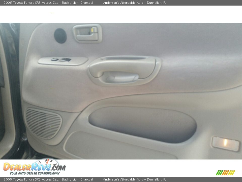 2006 Toyota Tundra SR5 Access Cab Black / Light Charcoal Photo #16