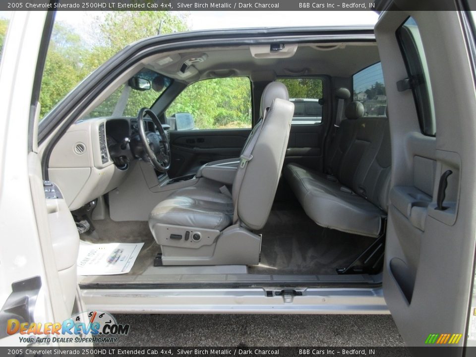 2005 Chevrolet Silverado 2500HD LT Extended Cab 4x4 Silver Birch Metallic / Dark Charcoal Photo #15
