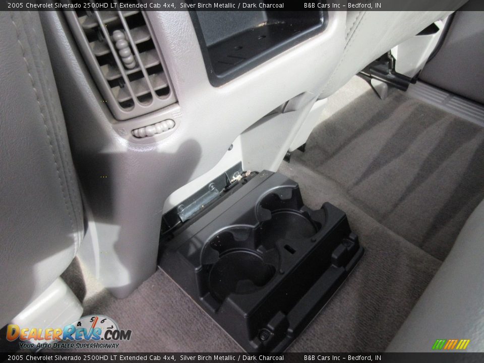 2005 Chevrolet Silverado 2500HD LT Extended Cab 4x4 Silver Birch Metallic / Dark Charcoal Photo #18