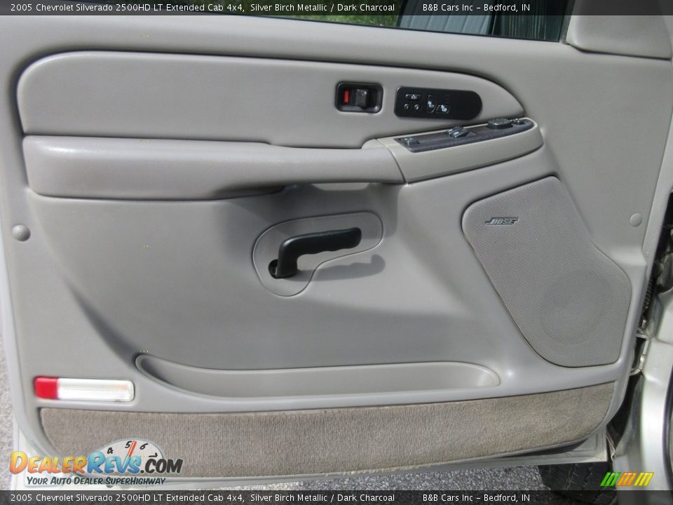 2005 Chevrolet Silverado 2500HD LT Extended Cab 4x4 Silver Birch Metallic / Dark Charcoal Photo #22