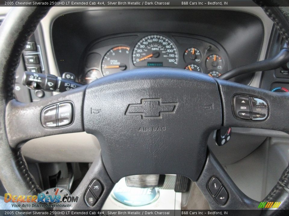 2005 Chevrolet Silverado 2500HD LT Extended Cab 4x4 Silver Birch Metallic / Dark Charcoal Photo #33