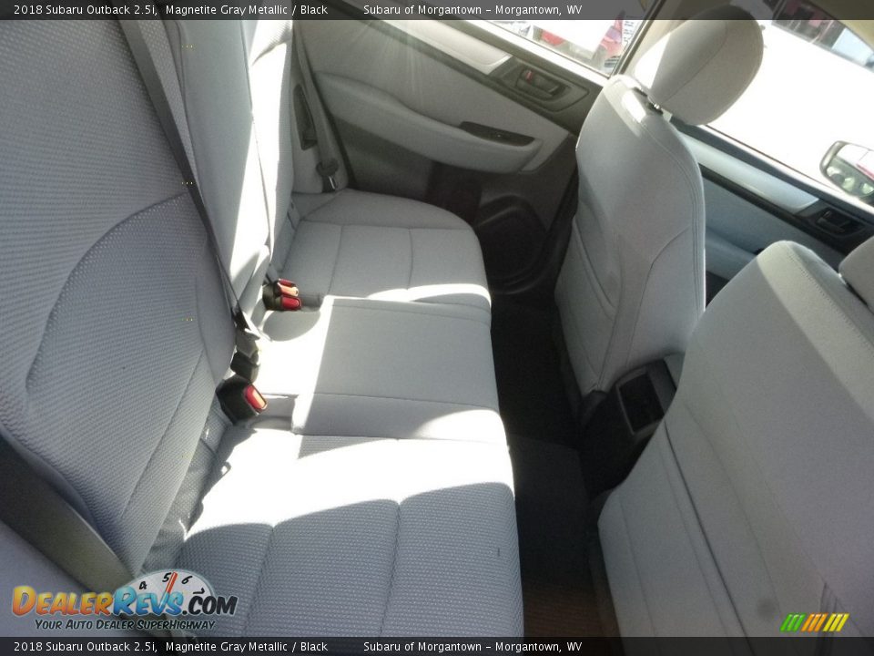 2018 Subaru Outback 2.5i Magnetite Gray Metallic / Black Photo #13