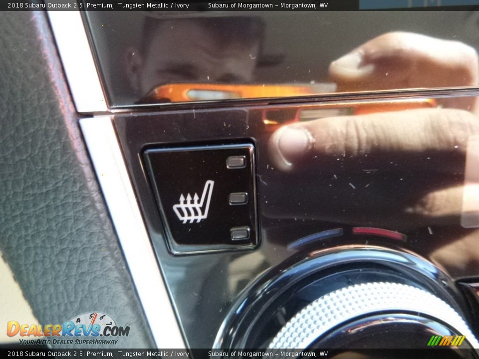 2018 Subaru Outback 2.5i Premium Tungsten Metallic / Ivory Photo #19