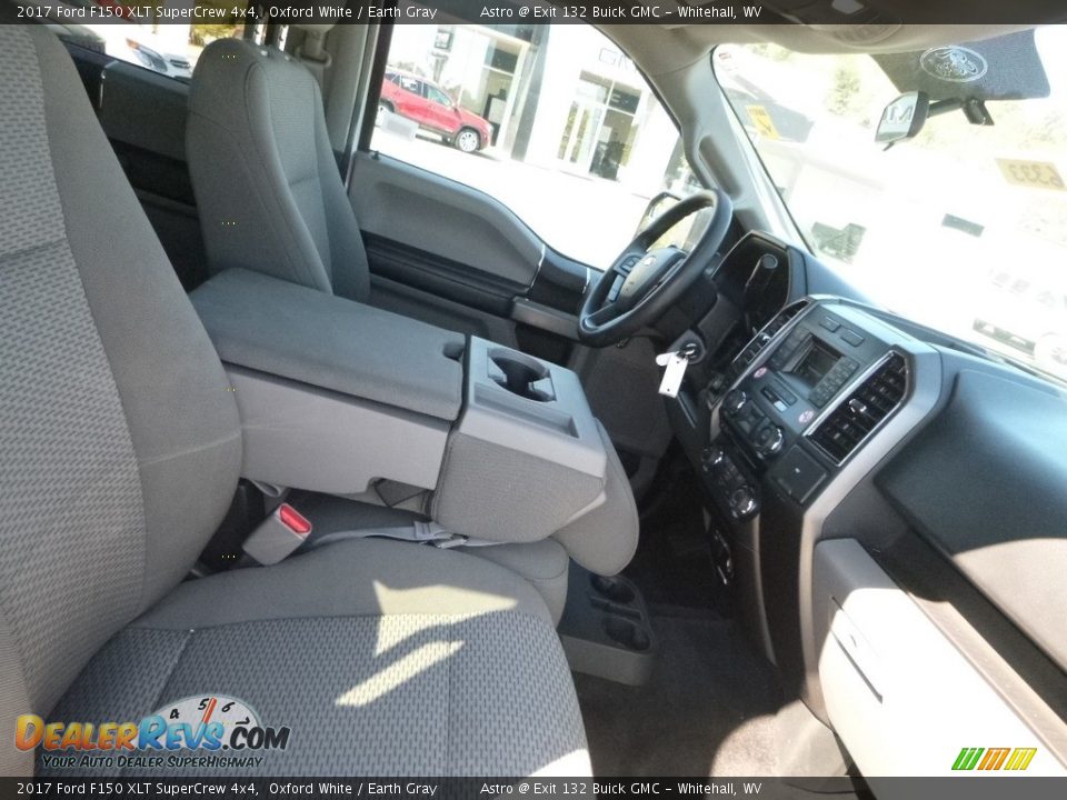 2017 Ford F150 XLT SuperCrew 4x4 Oxford White / Earth Gray Photo #10