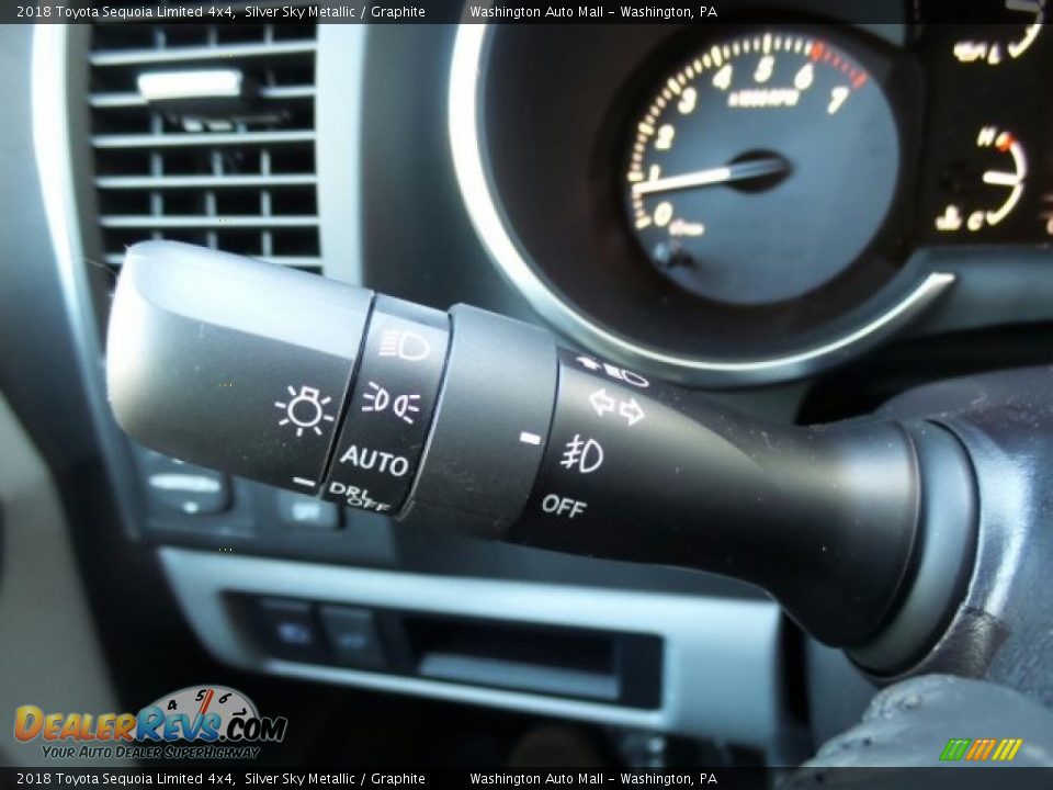 2018 Toyota Sequoia Limited 4x4 Silver Sky Metallic / Graphite Photo #31