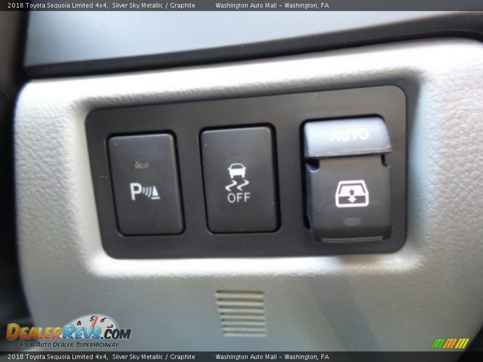 2018 Toyota Sequoia Limited 4x4 Silver Sky Metallic / Graphite Photo #34