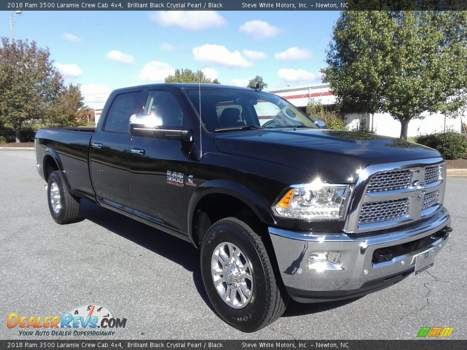 2018 Ram 3500 Laramie Crew Cab 4x4 Brilliant Black Crystal Pearl / Black Photo #4