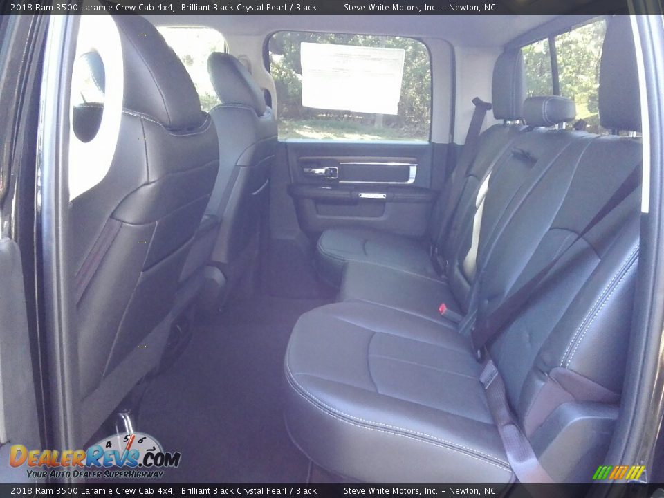 2018 Ram 3500 Laramie Crew Cab 4x4 Brilliant Black Crystal Pearl / Black Photo #10
