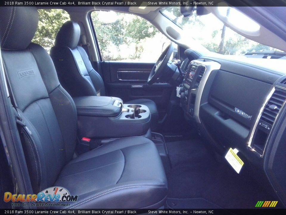 2018 Ram 3500 Laramie Crew Cab 4x4 Brilliant Black Crystal Pearl / Black Photo #13