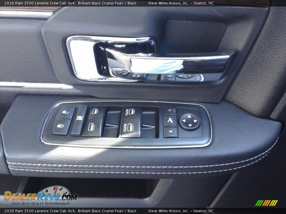 2018 Ram 3500 Laramie Crew Cab 4x4 Brilliant Black Crystal Pearl / Black Photo #14