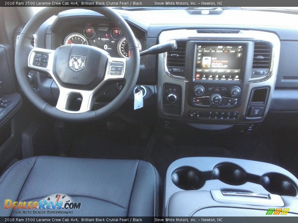 2018 Ram 3500 Laramie Crew Cab 4x4 Brilliant Black Crystal Pearl / Black Photo #17
