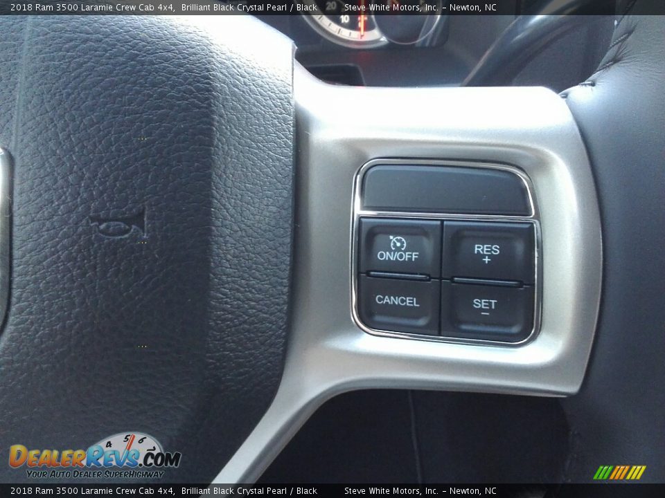 2018 Ram 3500 Laramie Crew Cab 4x4 Brilliant Black Crystal Pearl / Black Photo #18