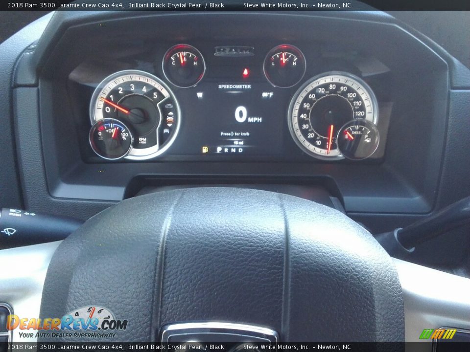 2018 Ram 3500 Laramie Crew Cab 4x4 Brilliant Black Crystal Pearl / Black Photo #19